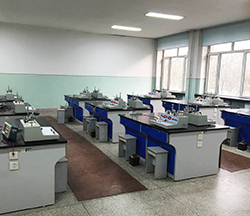 哈爾濱商業(yè)大學(xué)